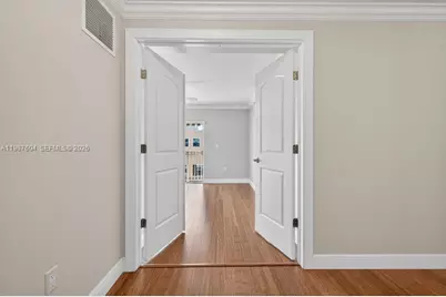630 SE 15th St #5, Fort Lauderdale, FL 33316 - Photo 15