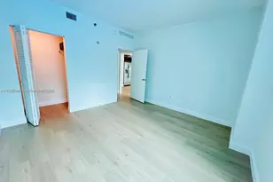 950 S Brickell Bay, Miami, FL 33131 - Photo 7