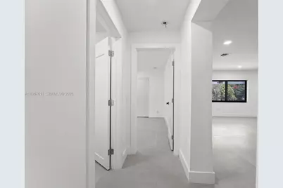 610 NE 164th Ter, North Miami Beach, FL 33162 - Photo 33