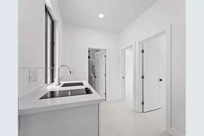 610 NE 164th Ter, North Miami Beach, FL 33162 - Photo 43