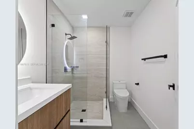 610 NE 164th Ter, North Miami Beach, FL 33162 - Photo 19