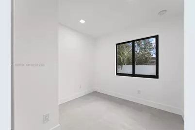 610 NE 164th Ter, North Miami Beach, FL 33162 - Photo 35