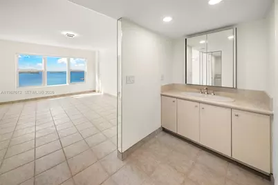 11111 Biscayne Blvd #19D, Miami, FL 33181 - Photo 15