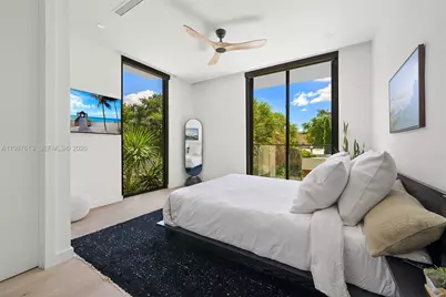 4041 S Le Jeune Rd, Miami, FL 33146 - Photo 13