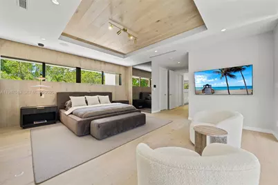 4041 S Le Jeune Rd, Miami, FL 33146 - Photo 19