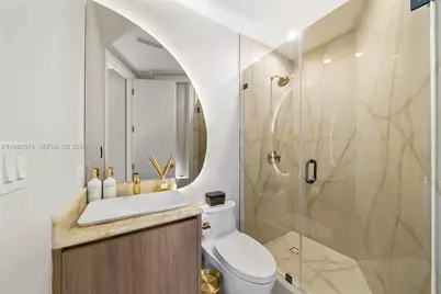 4041 S Le Jeune Rd, Miami, FL 33146 - Photo 7