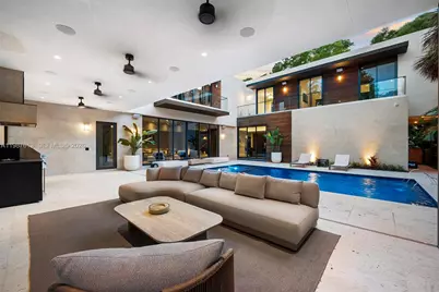 4041 S Le Jeune Rd, Miami, FL 33146 - Photo 27