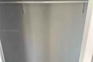 1053 SW 2nd St, Miami, FL 33130 - Photo 9