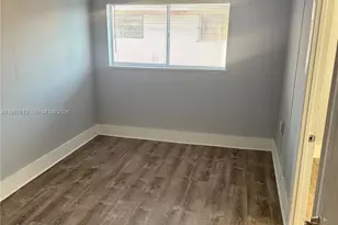 1053 SW 2nd St, Miami, FL 33130 - Photo 13