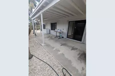 630 SE 3rd Pl, Hialeah, FL 33010 - Photo 11