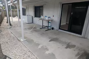 630 SE 3rd Pl, Hialeah, FL 33010 - Photo 11