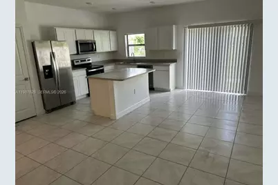 624 SW 12th St, Florida City, FL 33034 - Photo 5