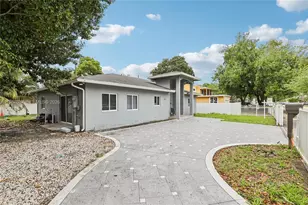 2317 NW 87th St, Miami, FL 33147 - Photo 15