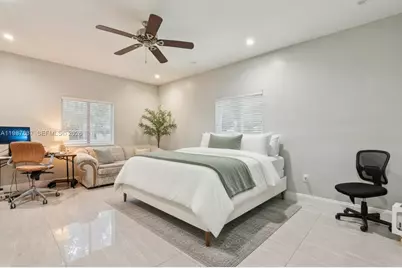 2317 NW 87th St, Miami, FL 33147 - Photo 9