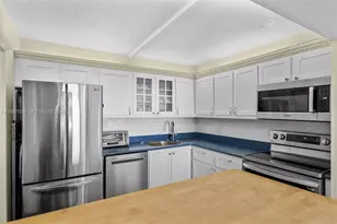 2201 S Ocean Dr, Hollywood, FL 33019 - Photo 15