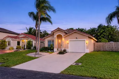 8858 SW 214th St, Cutler Bay, FL 33189 - Photo 3