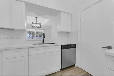 1163 SE 6th Ct, Dania Beach, FL 33004 - Photo 9