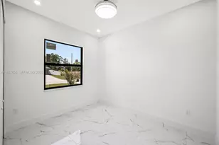 521/523 S Lillon Ave, Other City - In The State Of Florida, FL 33974 - Photo 23