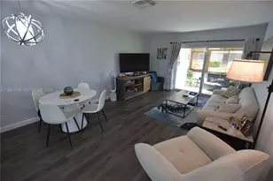 2572 E Emory Dr, West Palm Beach, FL 33415 - Photo 17