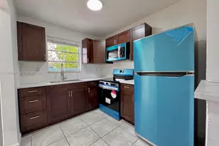 3630 SW 87th Ave, Miami, FL 33165 - Photo 5