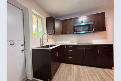 3630 SW 87th Ave, Miami, FL 33165 - Photo 7