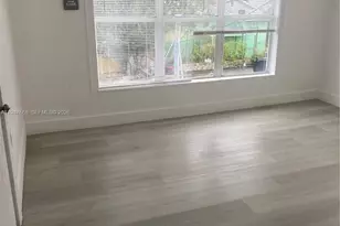 1552 SW 2nd St, Miami, FL 33135 - Photo 3