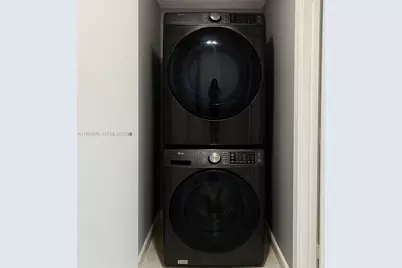 9715 Fontainebleau Blvd #E309, Miami, FL 33172 - Photo 13