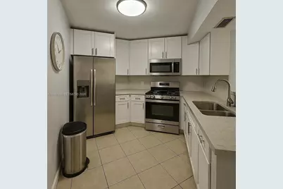 9715 Fontainebleau Blvd #E309, Miami, FL 33172 - Photo 5