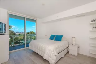 253 NE 2nd St, Miami, FL 33132 - Photo 13