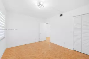 1351 SW 125th Ave, Pembroke Pines, FL 33027 - Photo 19