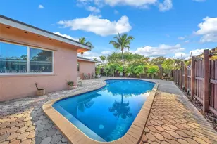 9621 NW 8th St, Pembroke Pines, FL 33024 - Photo 37