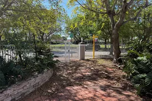 1220 SW 103rd Ct, Miami, FL 33174 - Photo 7