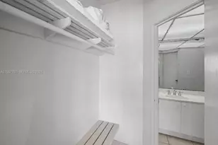 5055 Collins Ave, Miami Beach, FL 33140 - Photo 5