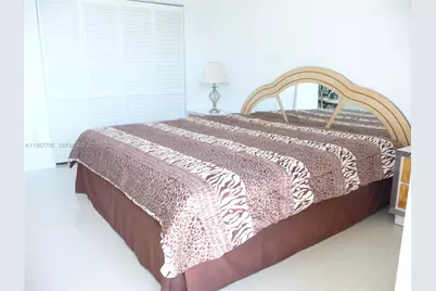 3625 N Country Club Dr #1606, Aventura, FL 33180 - Photo 17