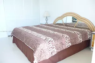 3625 N Country Club Dr, Aventura, FL 33180 - Photo 17