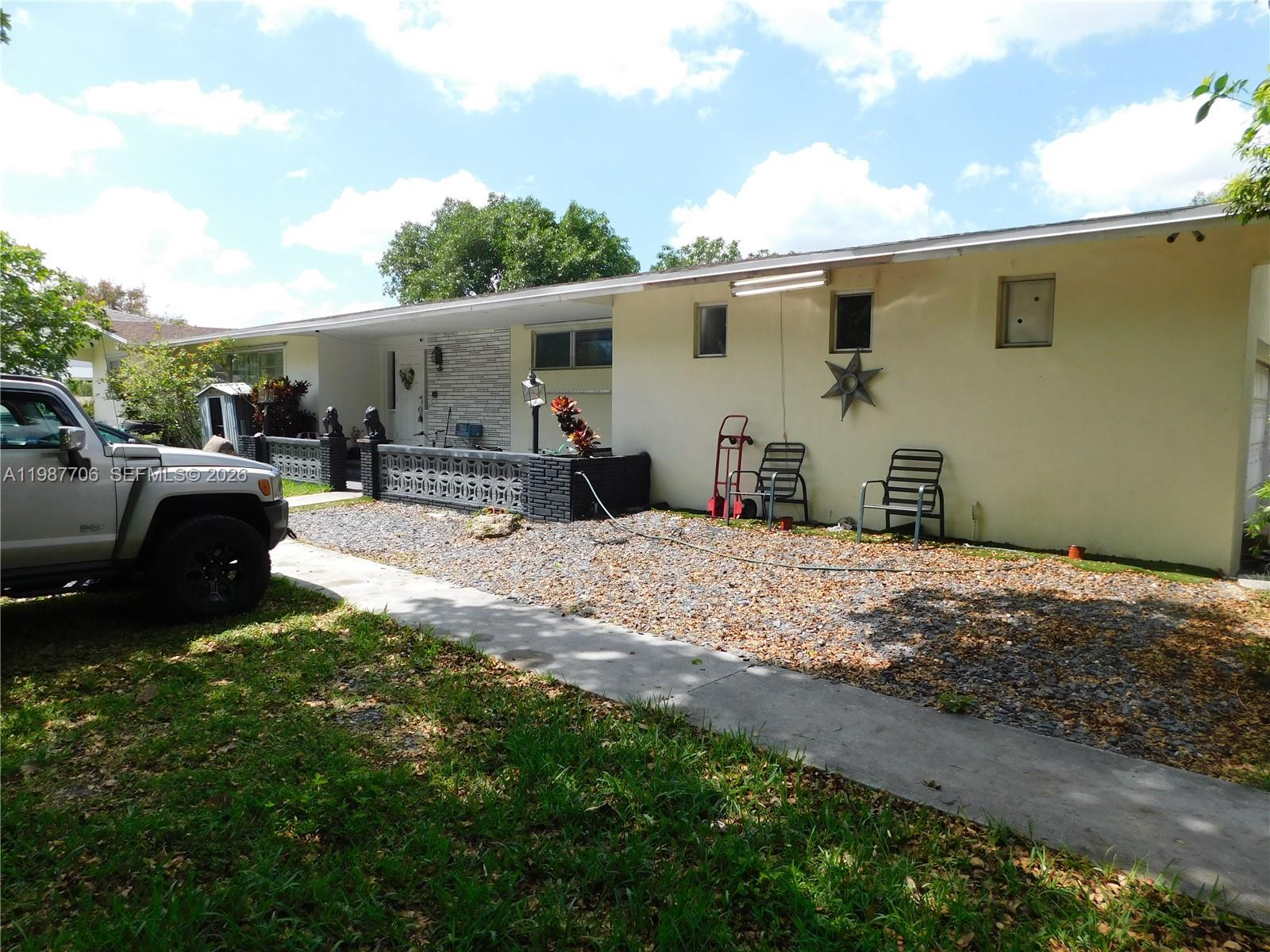 6700 SW 97th Ave #B - 6700 SW 97th Ave #B, Miami, FL 33173 Luxury Property | Jose Angel Pina