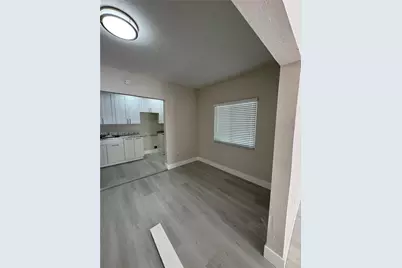 1545 NW 1st St #1535, Miami, FL 33125 - Photo 9