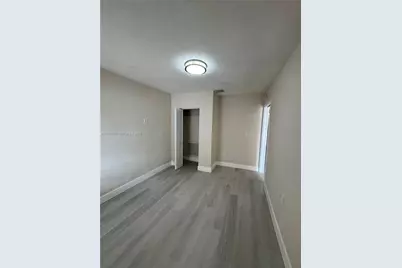 1545 NW 1st St #1535, Miami, FL 33125 - Photo 11