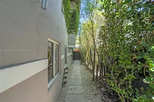 140 Hampton Ln, Key Biscayne, FL 33149 - Photo 39