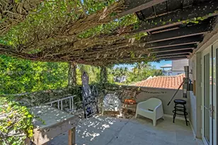 140 Hampton Ln, Key Biscayne, FL 33149 - Photo 35