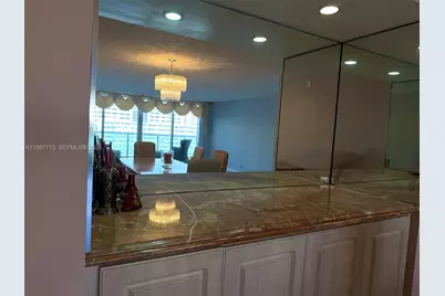 100 Bayview Dr #528, Sunny Isles Beach, FL 33160 - Photo 9