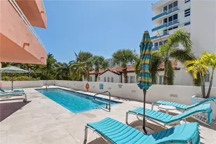 225 Collins Ave, Miami Beach, FL 33139 - Photo 17