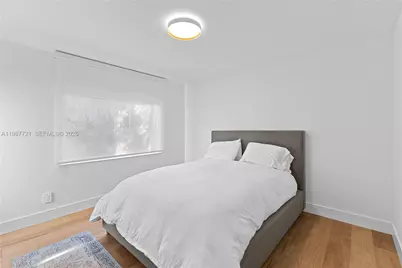 8926 Emerson Ave, Surfside, FL 33154 - Photo 25