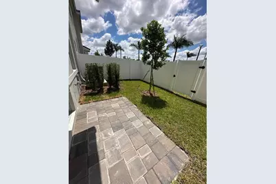 17173 SW 1st St, Pembroke Pines, FL 33027 - Photo 25