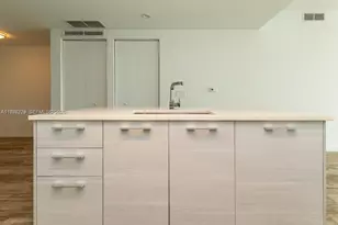 650 NE 32nd St, Miami, FL 33137 - Photo 21