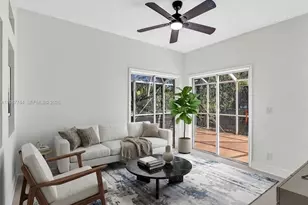 11407 Lakeview Dr, Coral Springs, FL 33071 - Photo 7