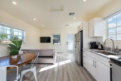 115 SE 2nd #1-2, Hallandale Beach, FL 33009 - Photo 1