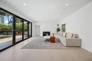 5661 Pine Tree Dr, Miami Beach, FL 33140 - Photo 5