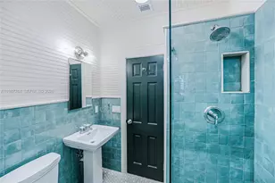 3826 Oak Ave, Miami, FL 33133 - Photo 9