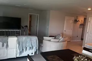 9013 Meadow Cir, Labelle, FL 33935 - Photo 7